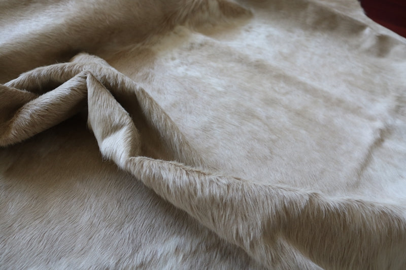 200438 - Cowhide Rug.   Premium Collection