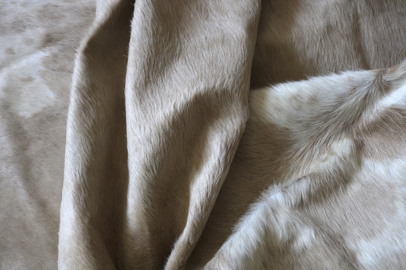 200438 - Cowhide Rug.   Premium Collection