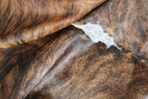 Cowhide rug Brown and White. Code 95345.