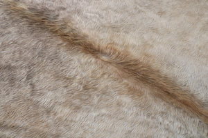 Cowhide rug Beige and Brown Collection Quebecuir Premium. Code 10435.