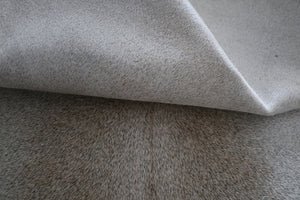 Tapis en peau de vache Beige. Code 96082.