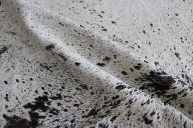 Salt and Pepper cowhide rug. Code 96197