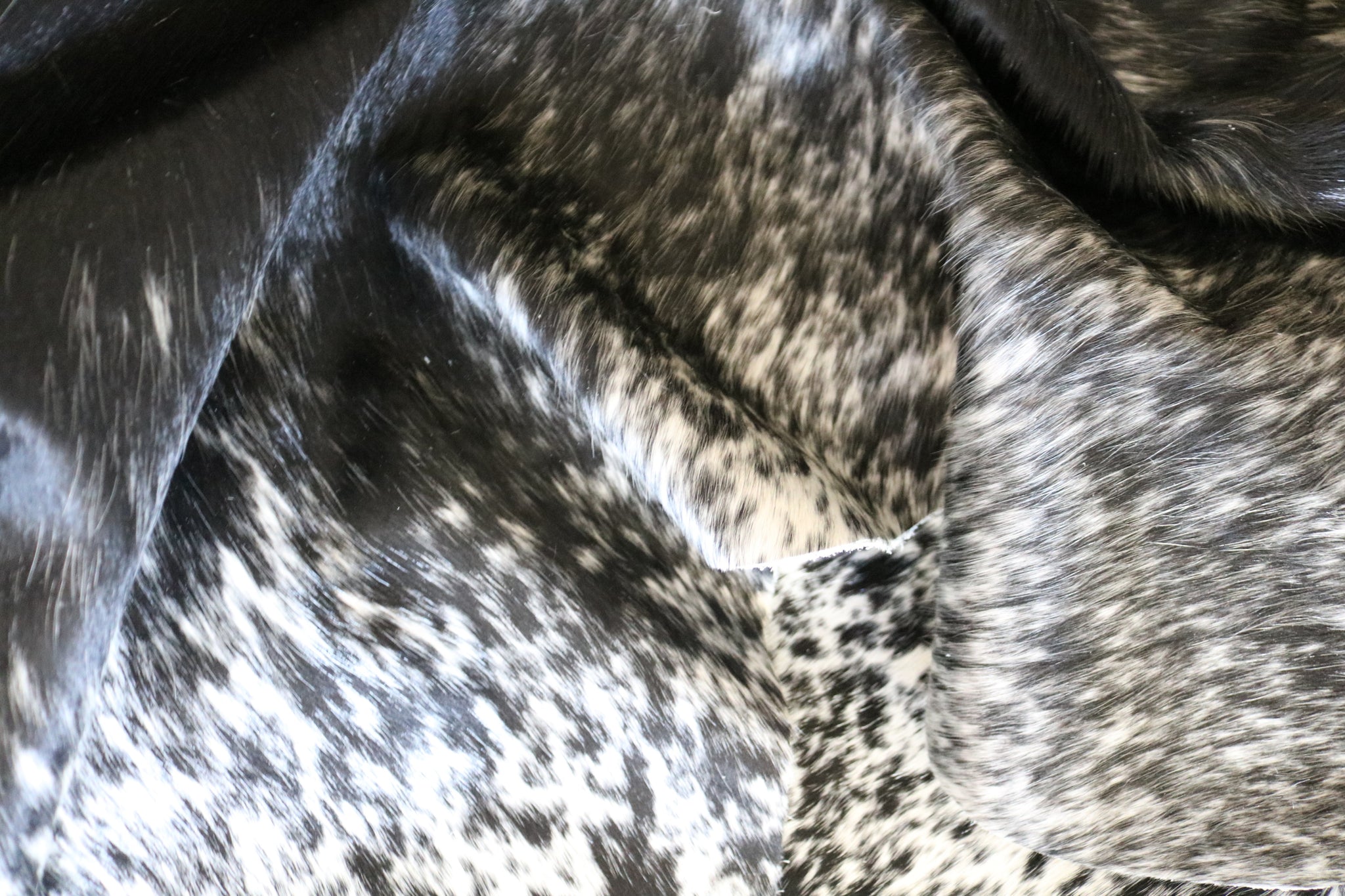 99327- SUPER BIG Black and White Cowhide Rug  SIZE XXXL - Premium Collection