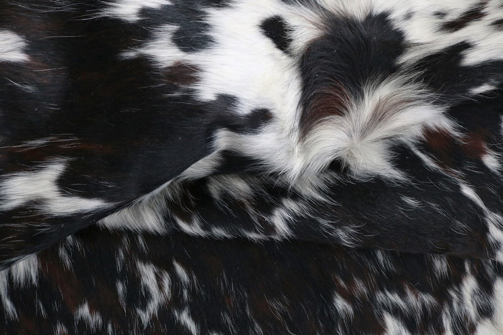 Cowhide Rug Tricolor XXXL . Code 97027