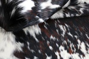 Cowhide Rug Tricolor XXXL . Code 97027