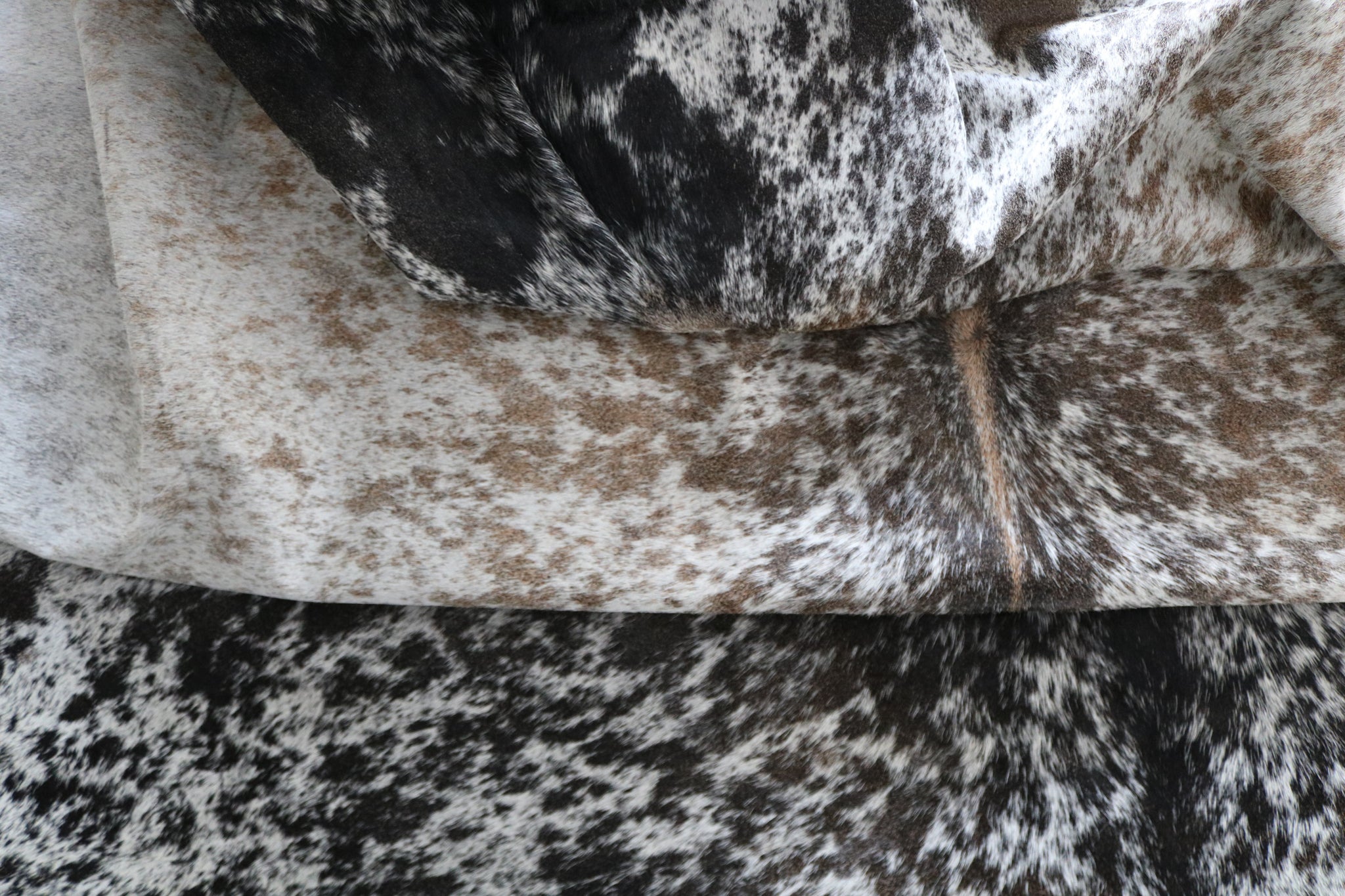 99721 Cowhide  rug TRICOLOR  - Premium  Collection  SUPER BIG SIZE XXXL