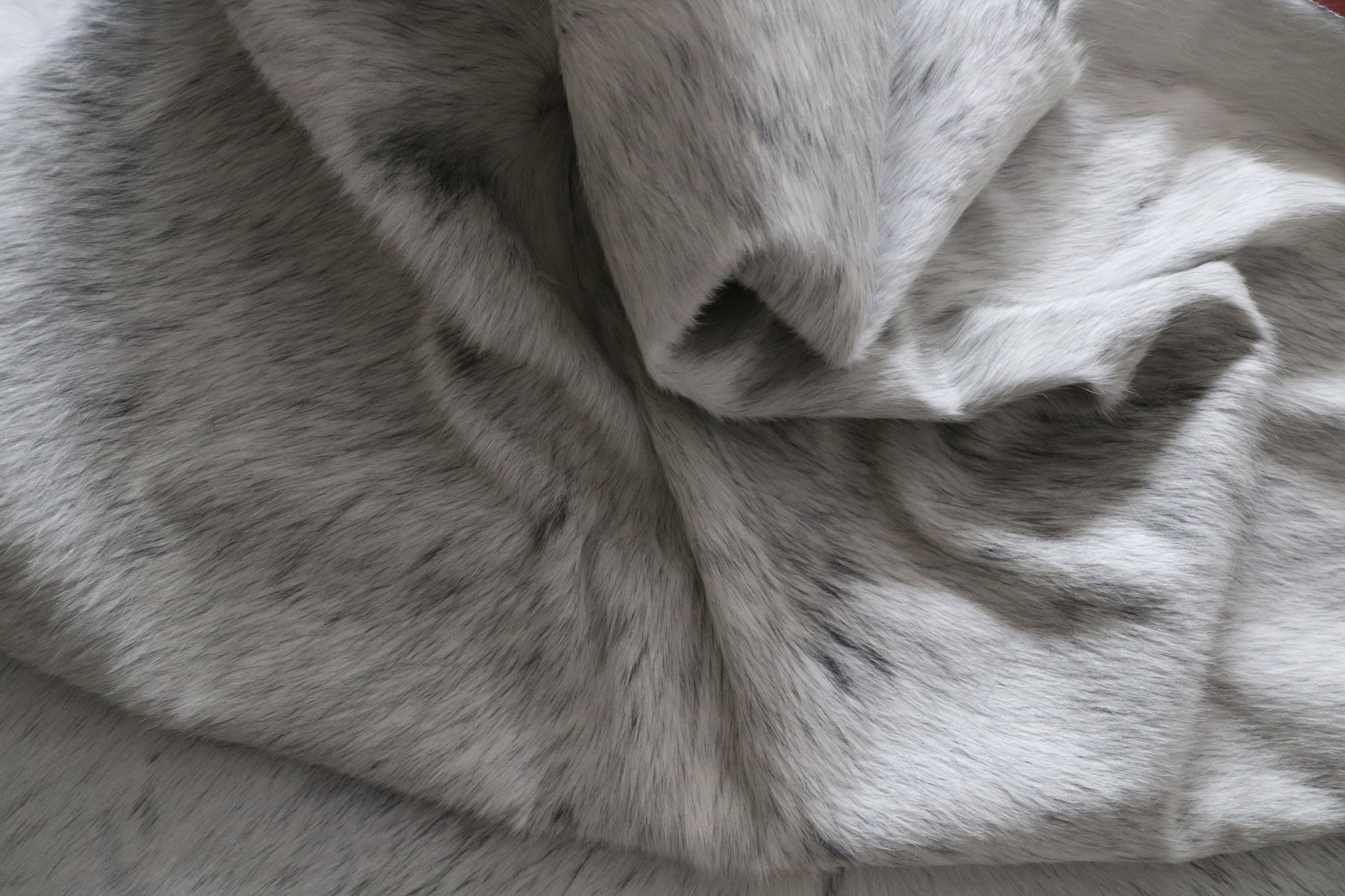 99729- Cowhide Rug -  GREY & WHITE   Premium Collection