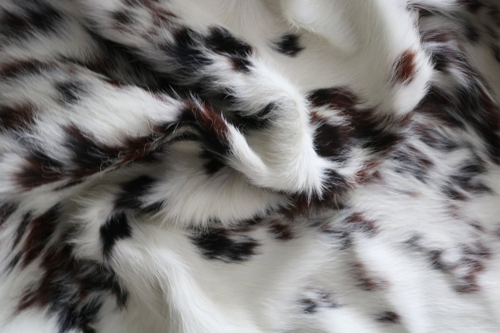 99747- Cowhide Rug -  TRICOLOR  Premium Collection