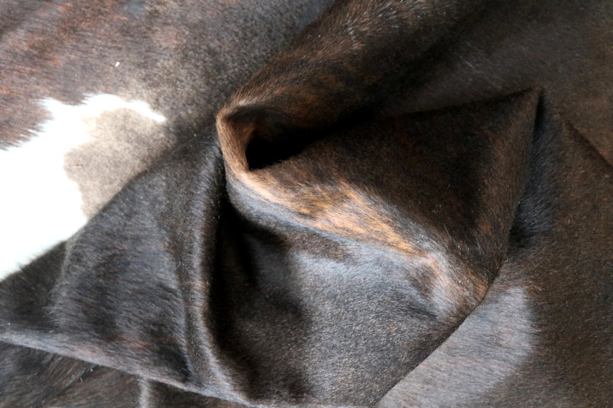 99771 Cowhide  rug TRICOLOR  - Premium  Collection