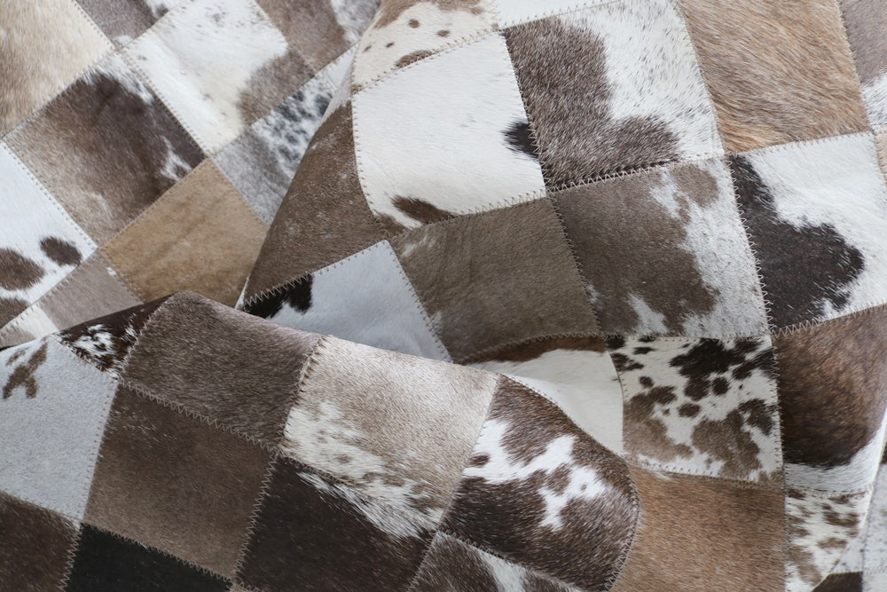 98256  Cowhide rug Collection PATCHWORK Cowhides in Canada