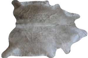 Palomino cowhide rug. Code 96113.