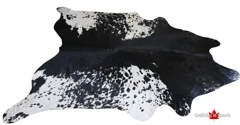300047 - Black and white Cowhide Rug.  Premium Collection