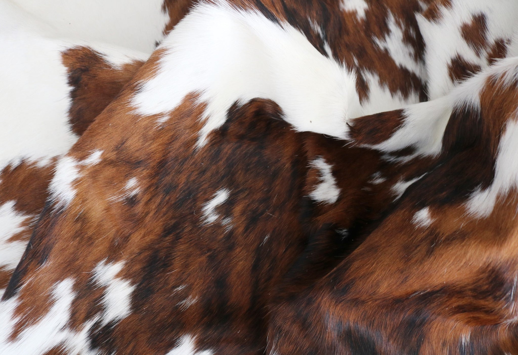 300103 - Tricolor Cowhide Rug - Premium Collection