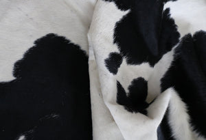 98587 - Black and White Cowhide Rug  -  Premium Collection
