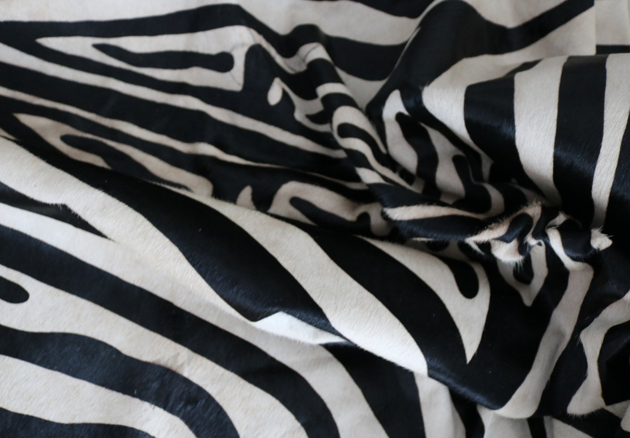 98608 - XXL Big Cowhide Rug Printed  ZEBRA - Premium Collection