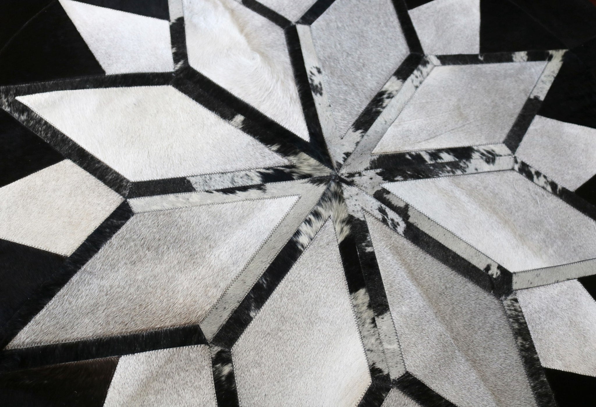 99022 Cowhide rug patchwork SUPER BIG SIZE XXXL MANDALA ROUND