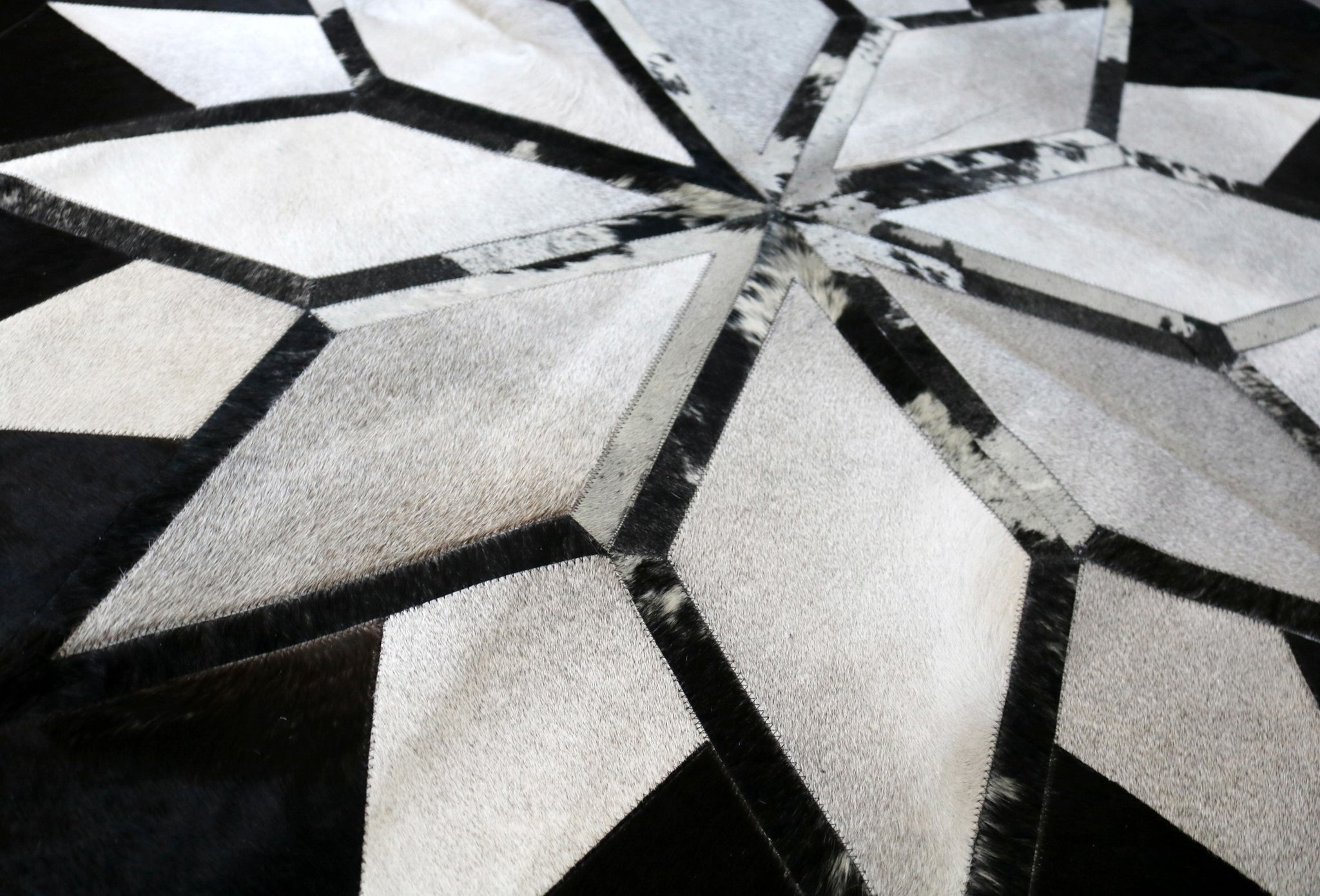 99022 Cowhide rug patchwork SUPER BIG SIZE XXXL MANDALA ROUND