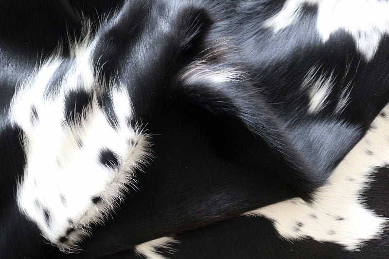 99242- Black and White Cowhide Rug  - Premium Collection