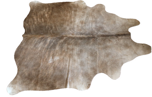 Brown cowhide rug. Code 95239.